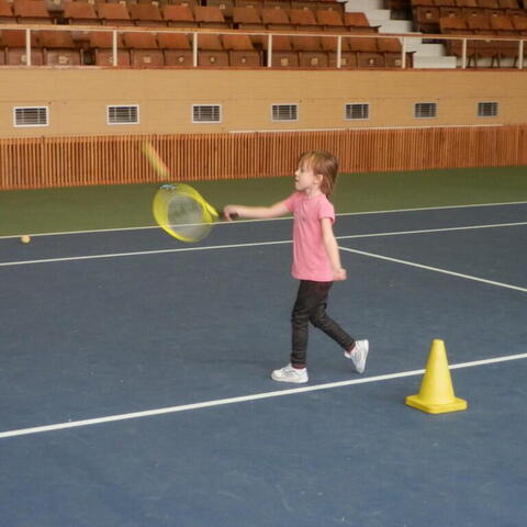 Pohybové hry s prvky tenisu