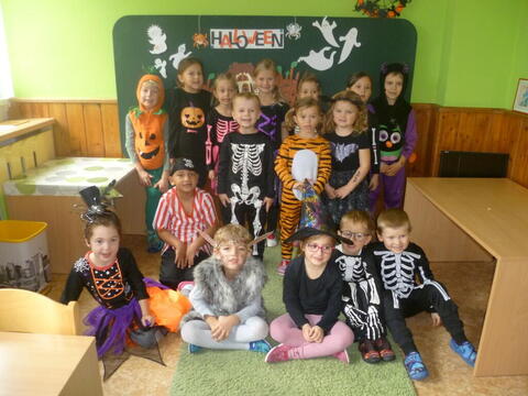 Halloweenský karneval