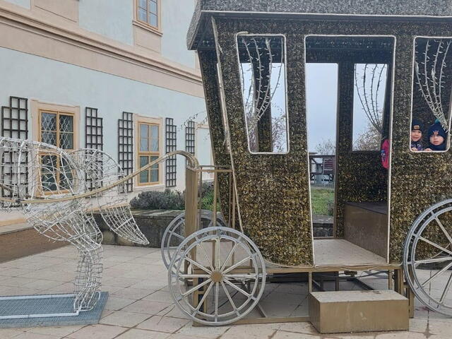 Adventní výlet na zámek Loučeň dne 3.12.2025