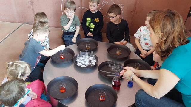 Sféra - Dinosauři, dávní obyvatelé zeměkoule