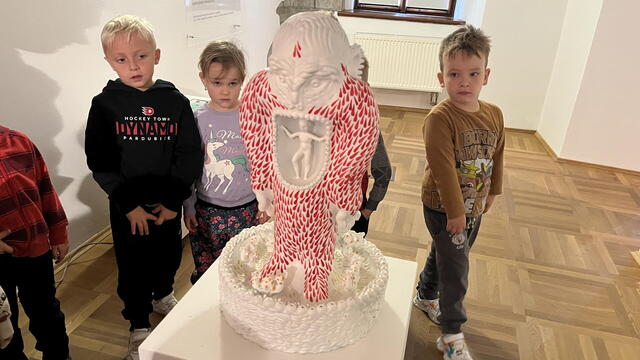 Dům U Jonáše-Velcí a malí hrdinové